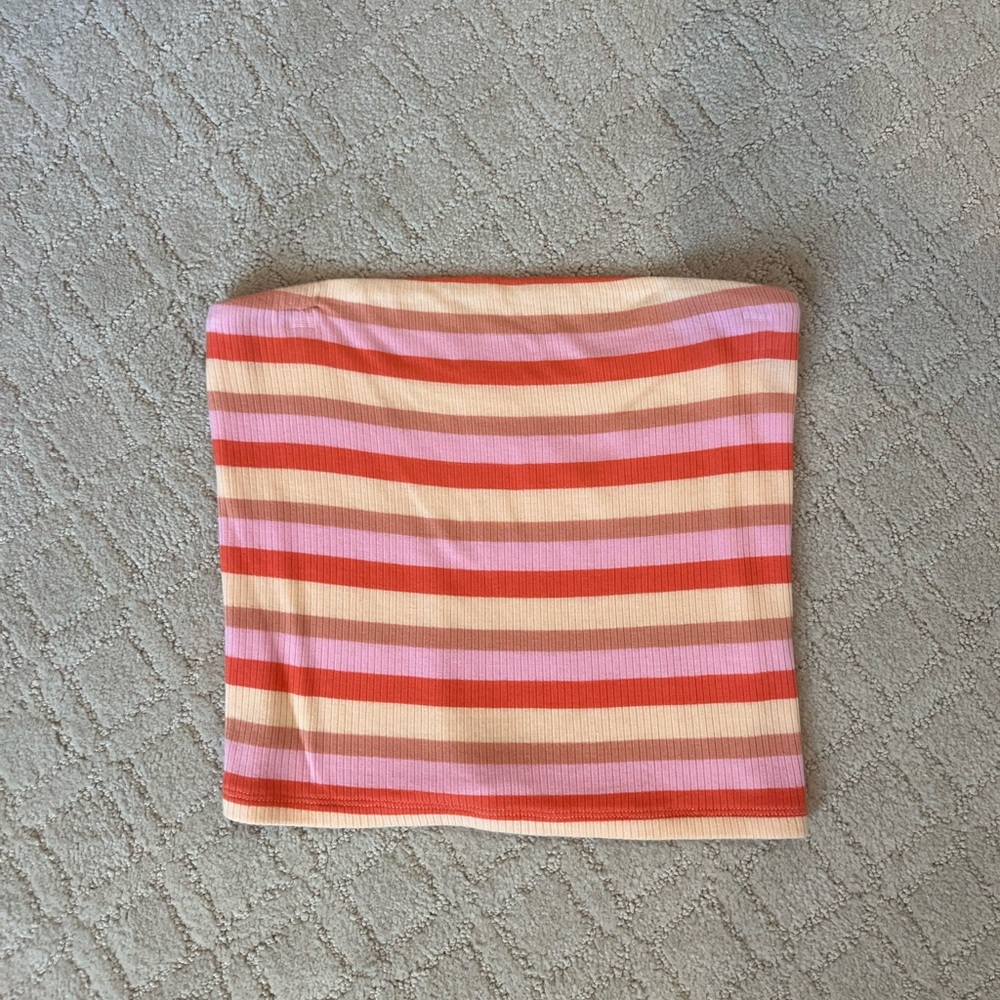 American Eagle never worn before tube top! Size small!! Excellent condition!!